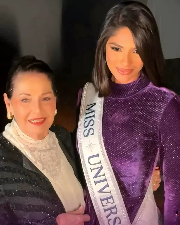 Miss Universe 1963 and Sheynnis in Sao Paulo