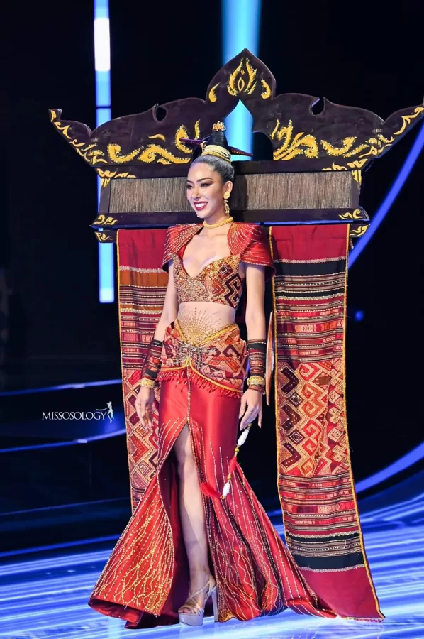 Top 11 de 16 Laos